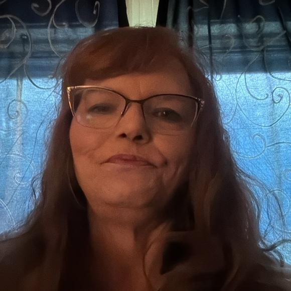 Meet your Posher, Rebekah - Picture 3 of 3